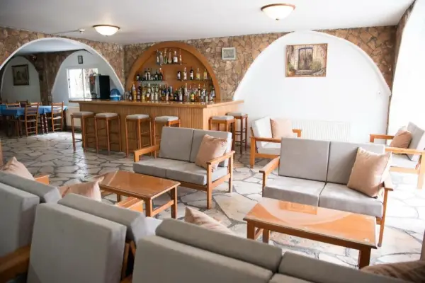 Le Village Hotel 10